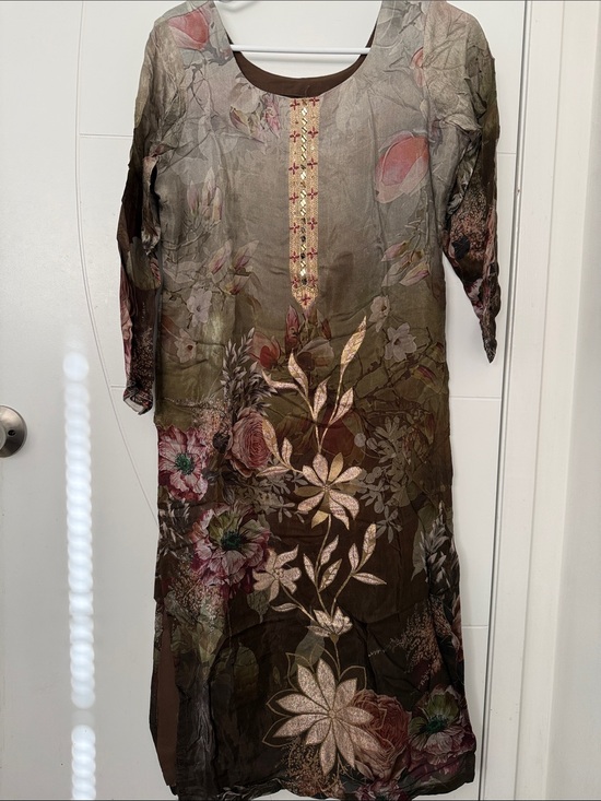 Dresses & Skirts - Floral Scoop-Neck Indian suit in Olive and Brown